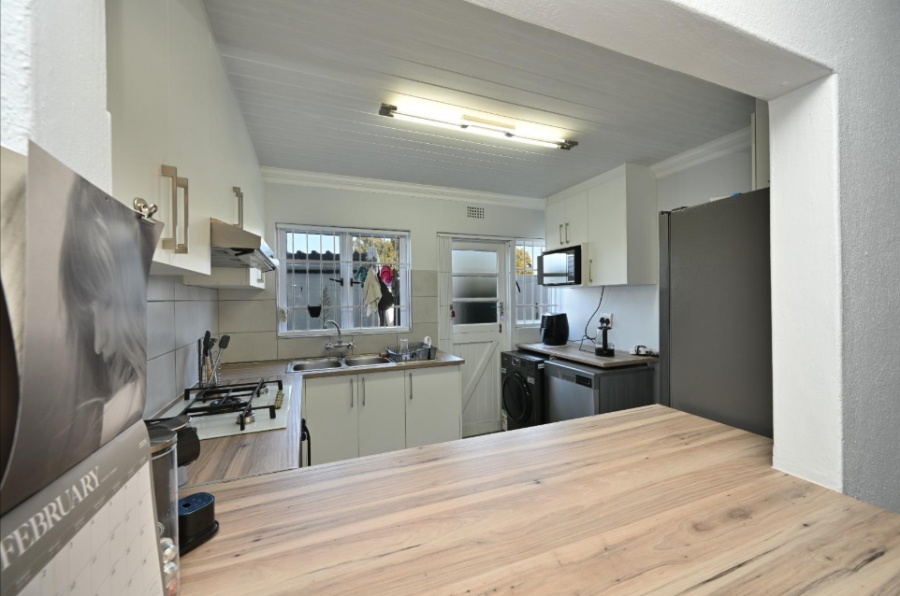 3 Bedroom Property for Sale in Table View Western Cape